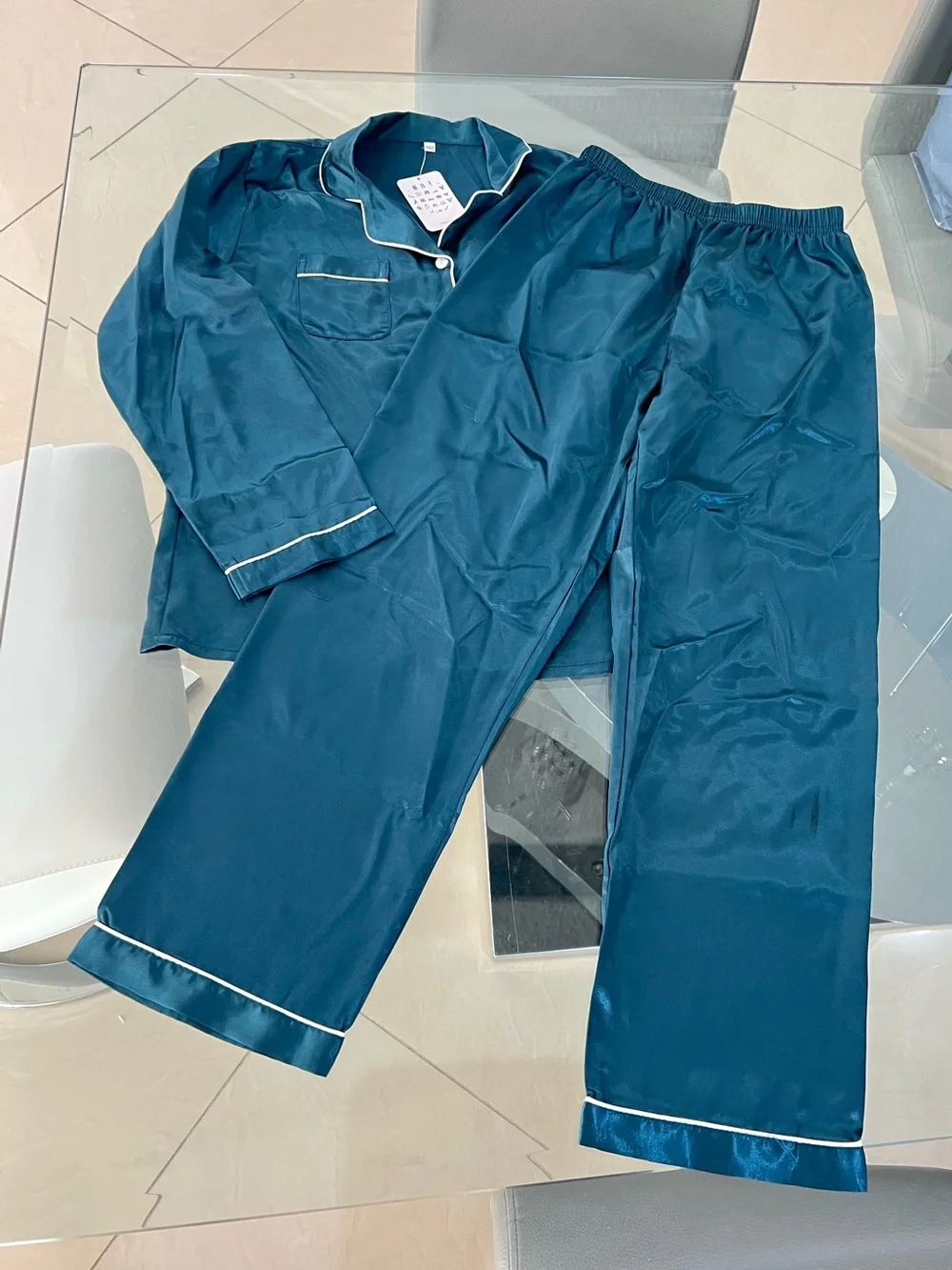 (NWT) Girls/ boys dark green silky pajamas set size 140 (10-11 years) UNISEX